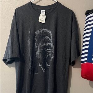Gildan Charcoal Graphic Tee with NYC Design 2XL NWT